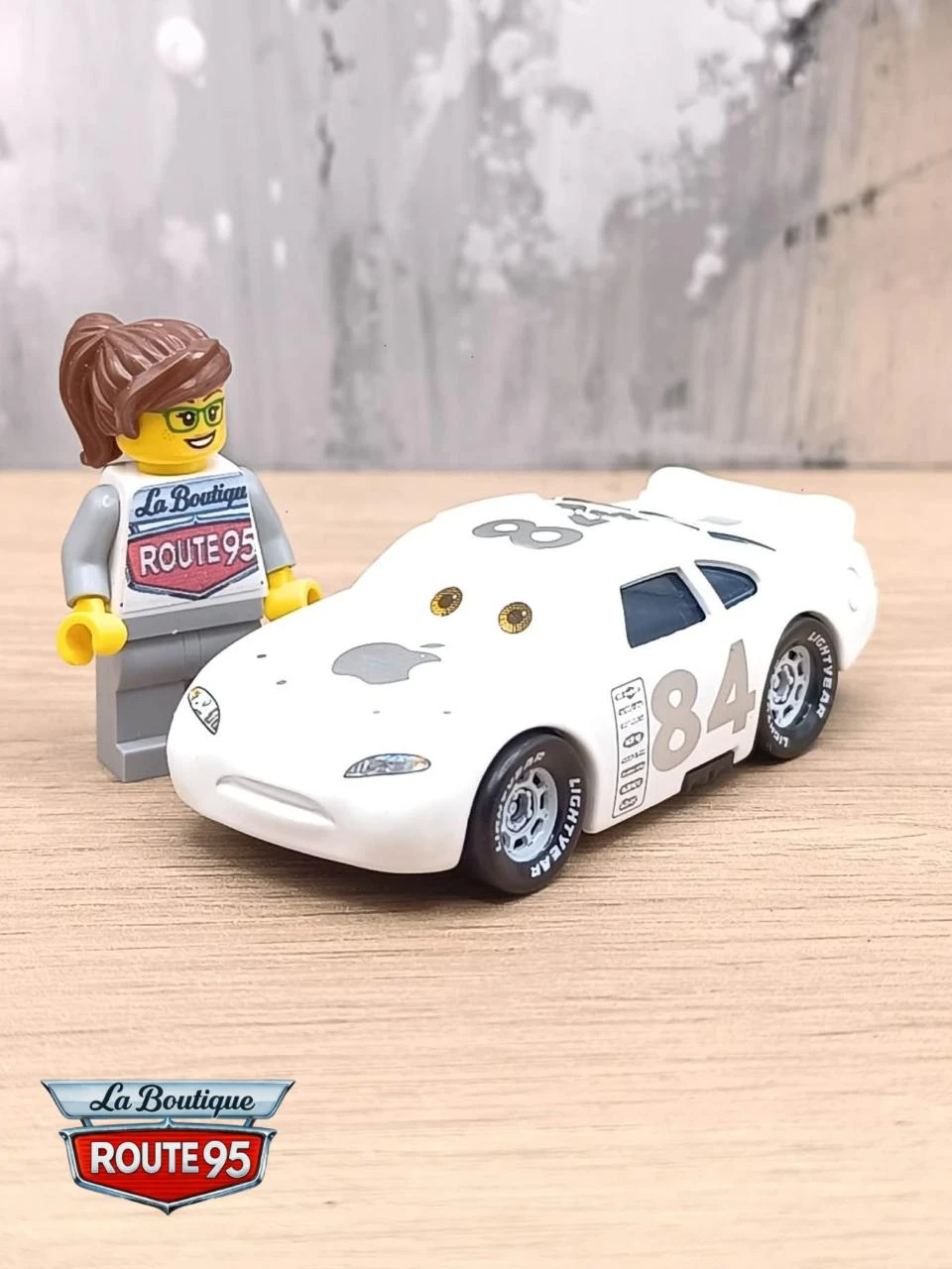 Voiture Cars Flash McQueen  Apple- Jouet neuf (CLS01)